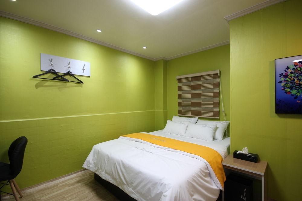Business Hotel Busan Station מראה חיצוני תמונה