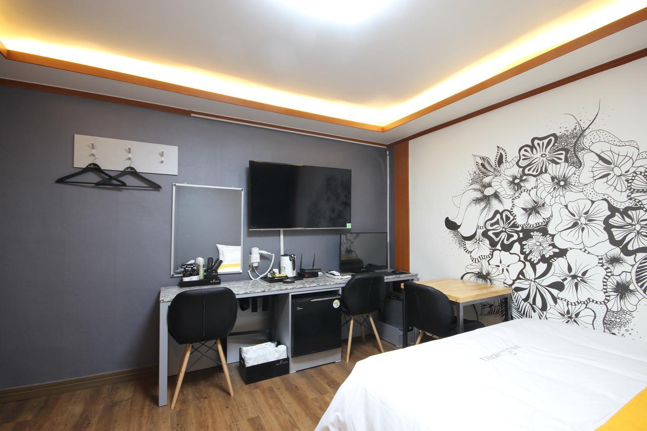 Business Hotel Busan Station מראה חיצוני תמונה