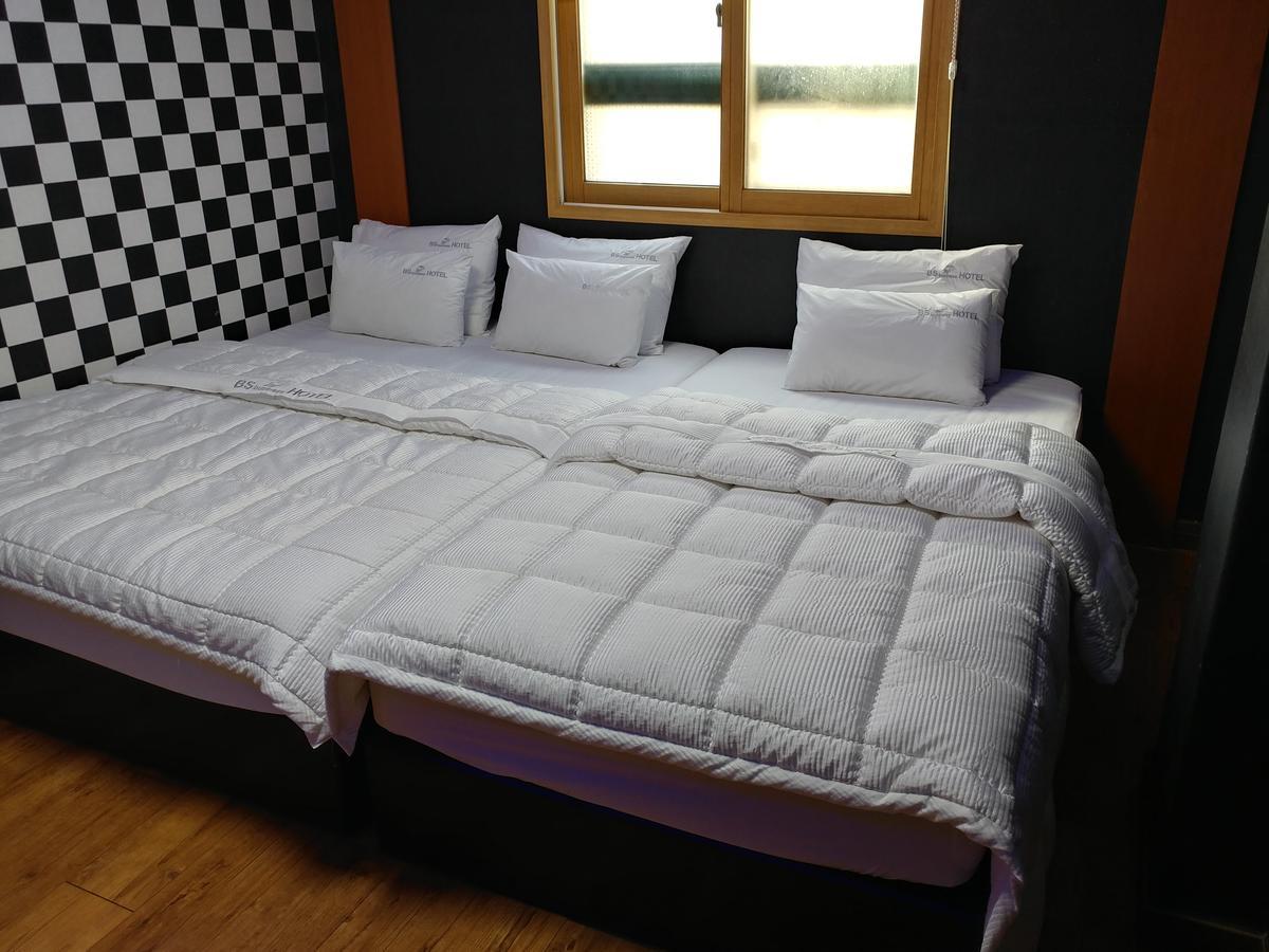 Business Hotel Busan Station מראה חיצוני תמונה