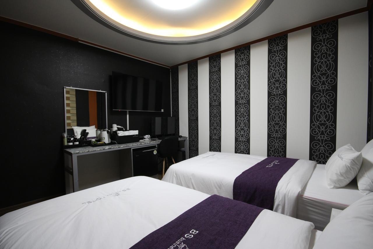 Business Hotel Busan Station מראה חיצוני תמונה