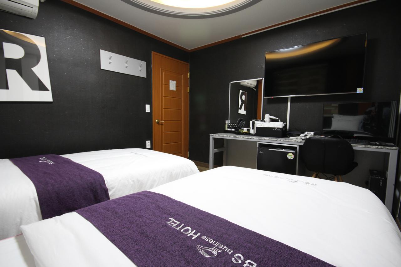 Business Hotel Busan Station מראה חיצוני תמונה