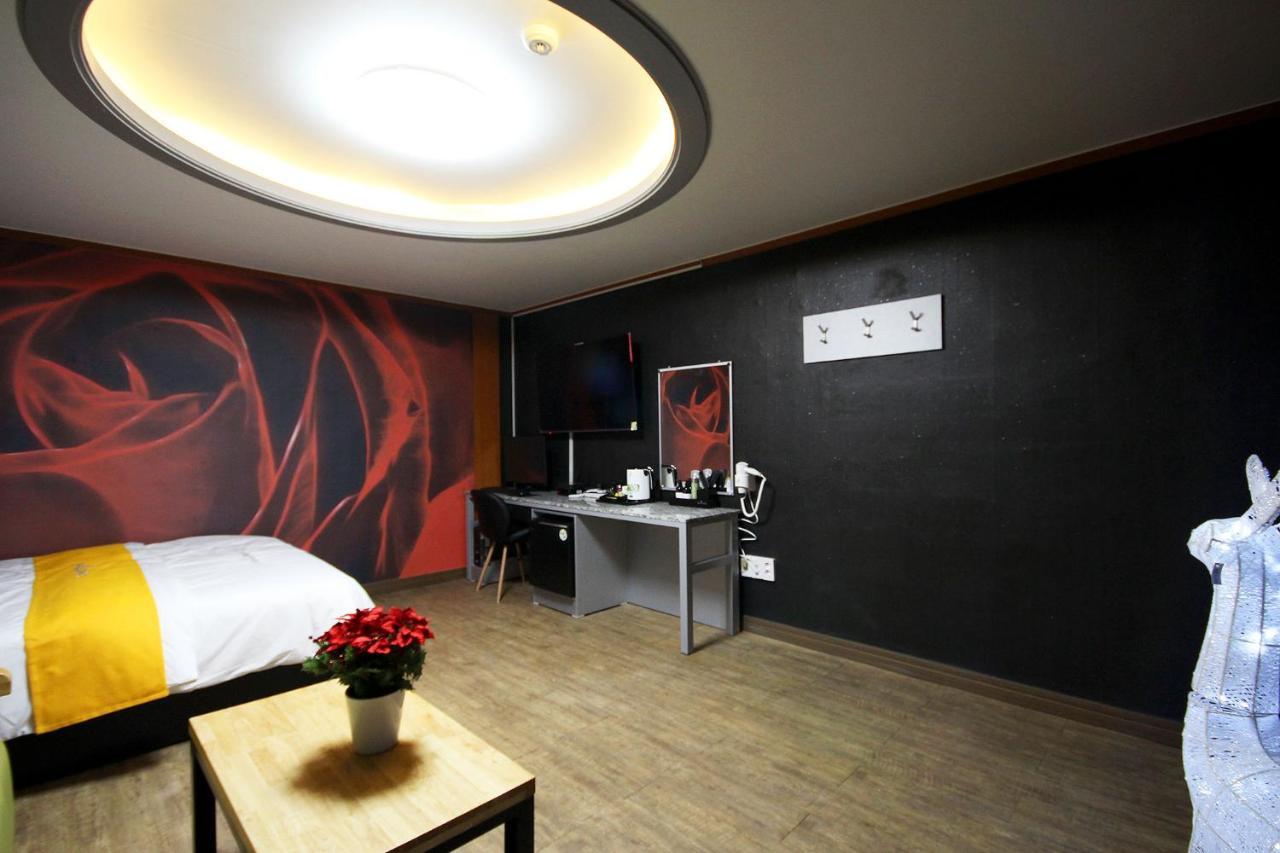 Business Hotel Busan Station מראה חיצוני תמונה